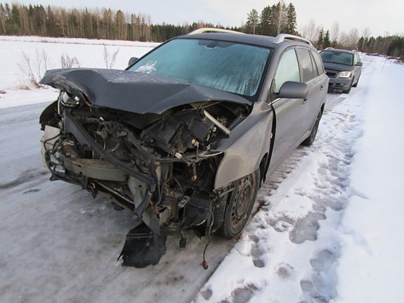 Toyota Avensis 2.0 D-4D farm. -06