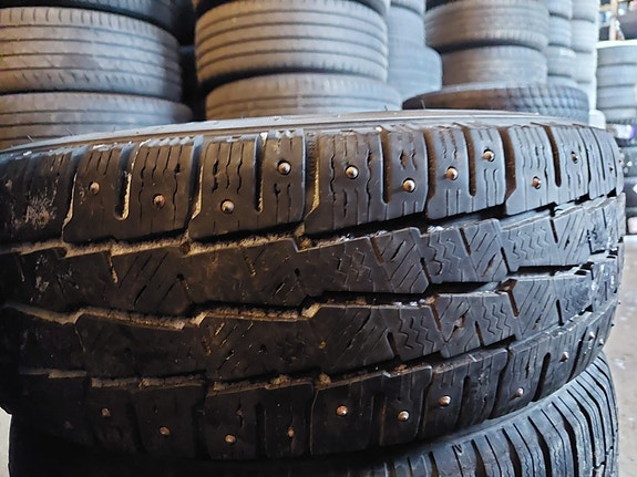 195/70R15C Michelin nastarengas 1kpl