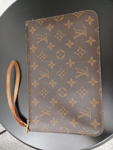 Louis Vuitton pochette