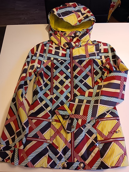 Product image 1 of 8