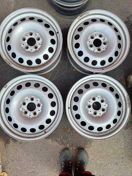6,5x17" 5x112 MB Vito peltivanteet 4kpl