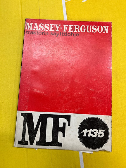 Massey-Ferguson MF 1135 traktorin käyttöohje