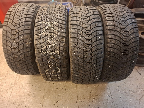 205/55R16 Michelin X-Ice North sarja 4kpl.