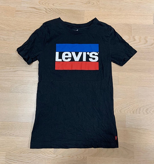 Levis t-paita 164cm