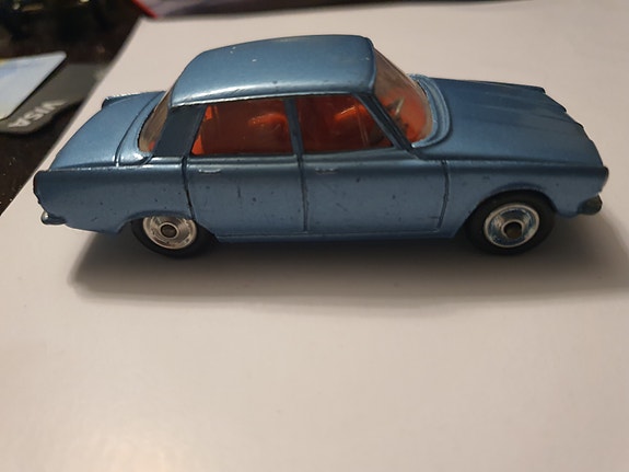 Corgi toys Rover 2000