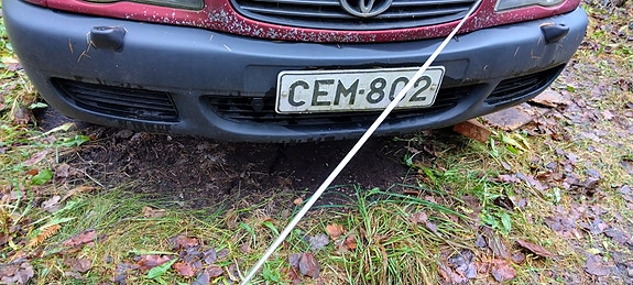 Toyota corolla 1,4 vm 2000 alatukivarsi  20euroa