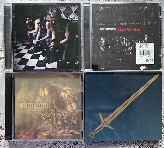 4 kpl KOTITEOLLISUUS cd:eitä