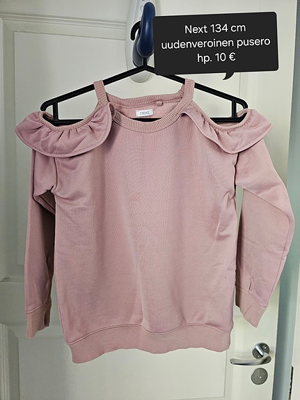 Tyttöjen 134-140 cm paitoja