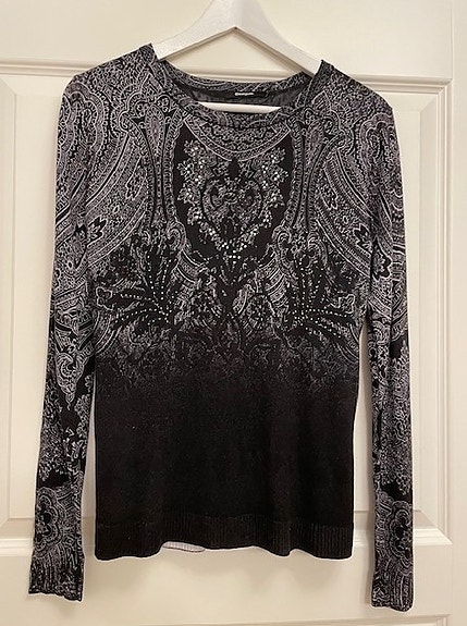 Myydään Desigual-paita, koko S