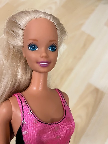 Barbie St Tropez 1988 uimapuvussa (Mattel