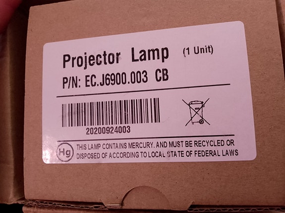 Projektori lamppu