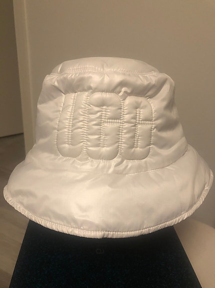 Ugg hattu, s/m