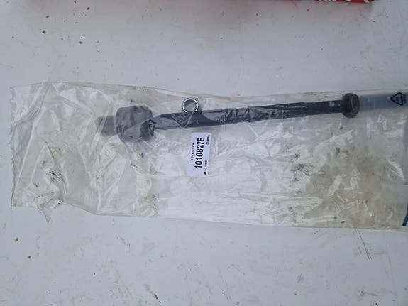 FEBI BILSTEIN 29238
Raidetangon pää suora
Opeliin tai Saabiin 2kpl