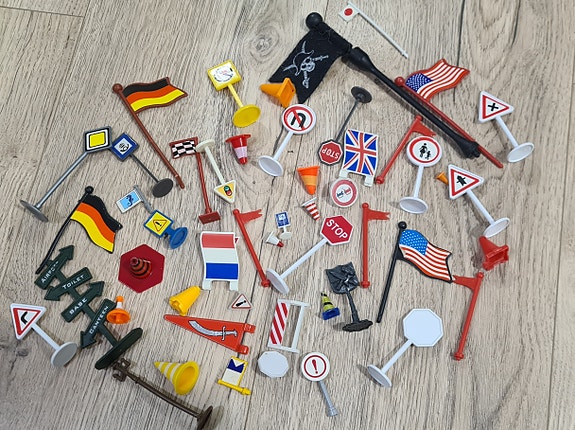 Liikennemerkit ja liput
