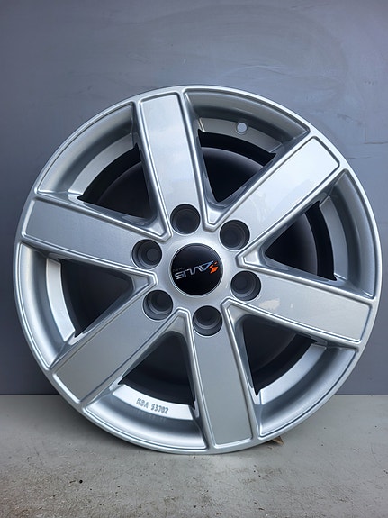 Avus AC-V61 vanteet 16″ 6×120 Ford Transit Custom 2024 / VW Transporter 2024