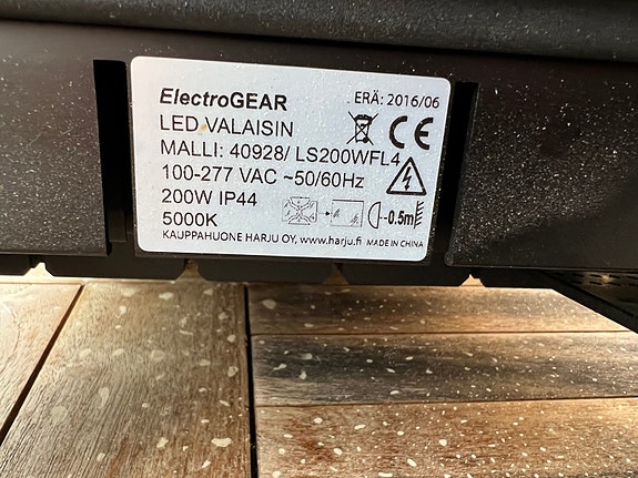 Product image 2 of 3
