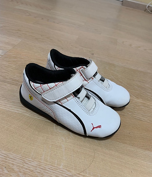 Puma lenkkarit 26
