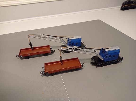 4x Märklin-vaunua - 2x nosturivaunukokonaisuus (H0)