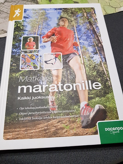 Matkalla maratonille. Ari Paunonen ym.