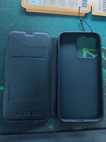 iPhone 13 MAX Clever flip case