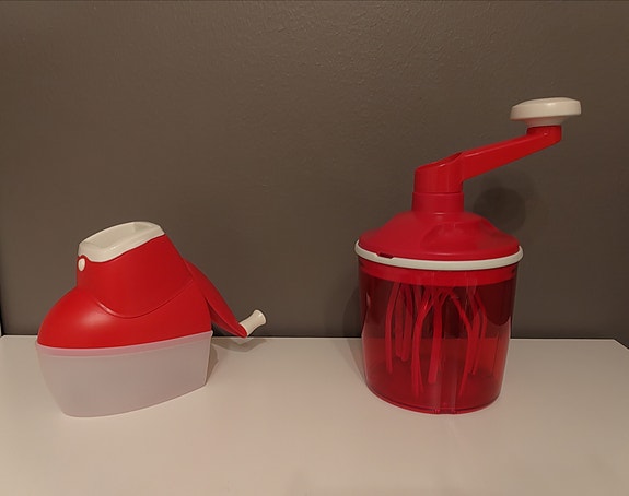 Tupperware minimylly raastin