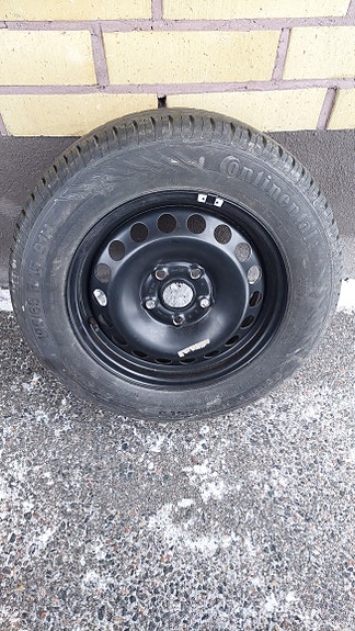 195/65/15 Continental + vanne