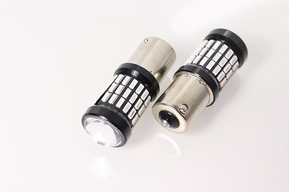 P21W (BA15S) LED-jarruvalopolttimo — punainen (punainen siru, 1 kpl)