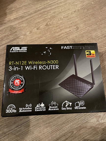 ASUS reititin