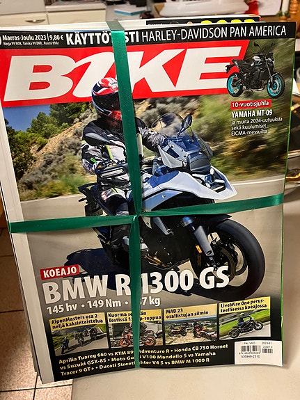 Yhteensä 23 vuosikertaa Bike, Moto 1, MP Motorrad, Motorrad ja MP lehteä