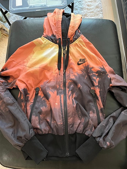 Nike tuulitakki
