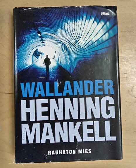 Wallander, Rauhaton mies
