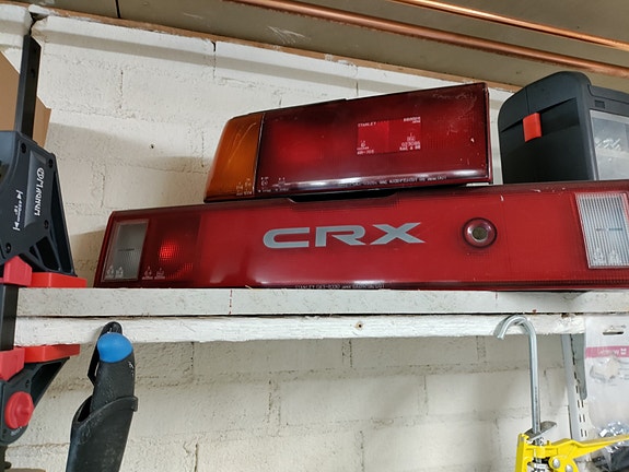 Honda CRX vm 1988 takavalot+keskipaneeli