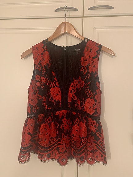 Peplum pitsitoppi Guess XS - S