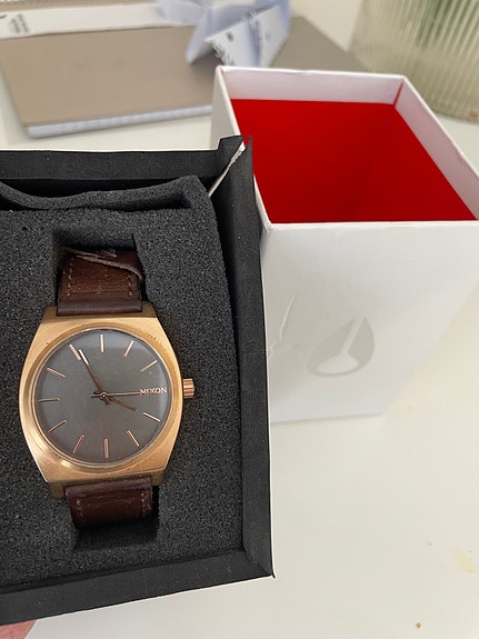Nixon Timeteller miesten rannekello