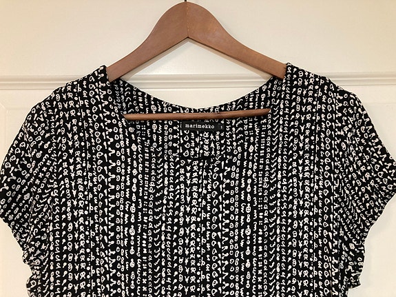 Marimekko mekko 44 Pekaani