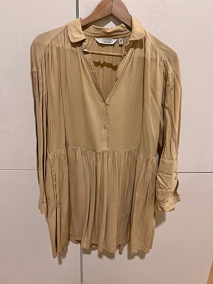 Beige mekko/tunika