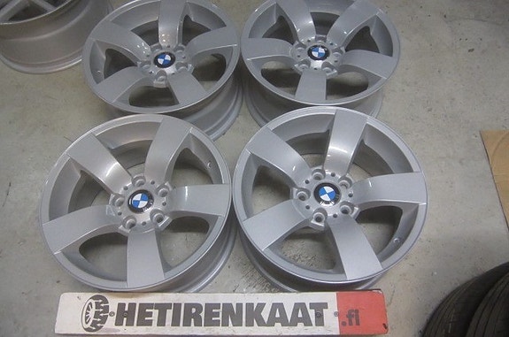 ORIGINAL BMW 5x120 R17 alumiini vanteet