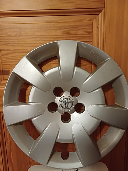 Toyotan koristekapseli. 1 kappale. 16 tuumaa