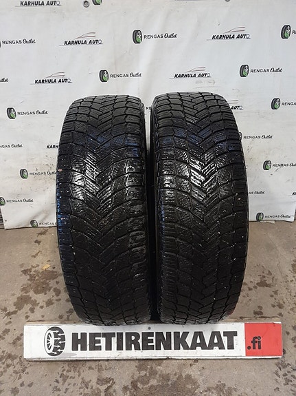 225/60 R17" Tarkistettu rengas Michelin