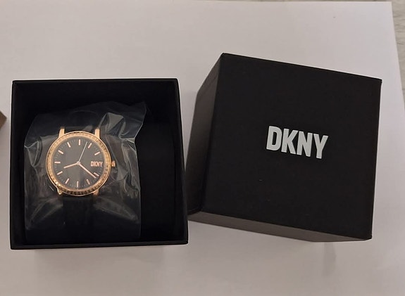 DKNY SOHO - Rannekello