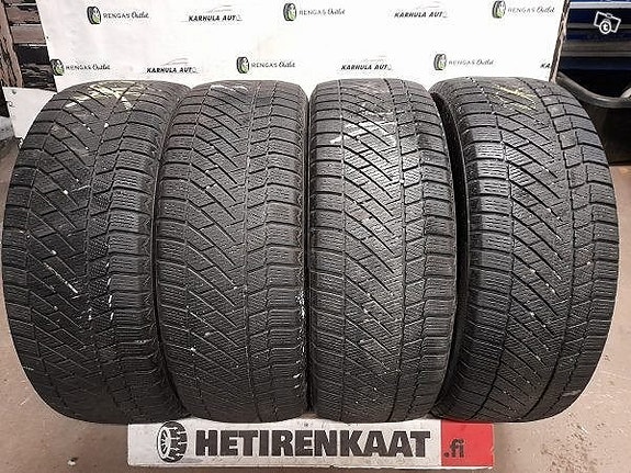 235/55R19" käytetty Kitkarenkaat