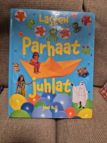 Kirja: Lasten parhaat juhlat
