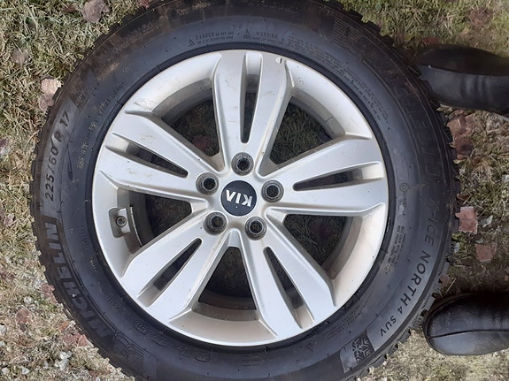 Kiia  sportage   Talvi renkaat  ÷ alkuperäiset  vanteet