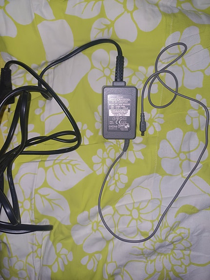 Gameboy Advancen laturi