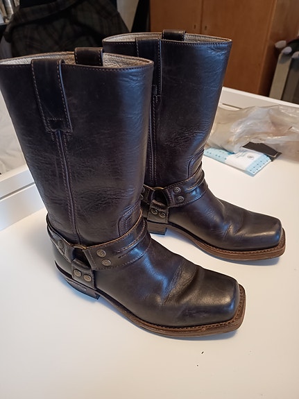 Sendra bootsit koko 37