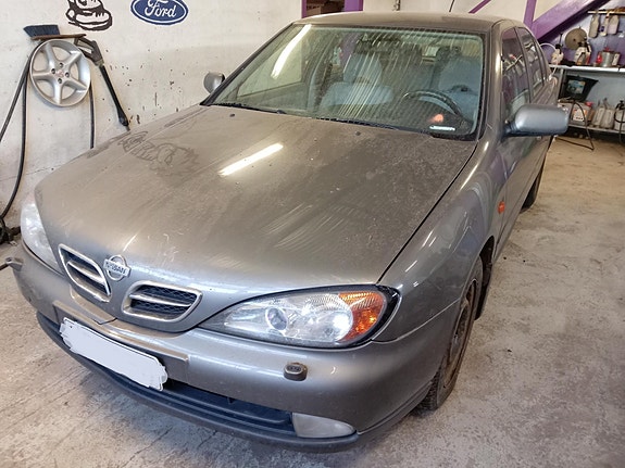 Nissan Primera 1.8 HB-00