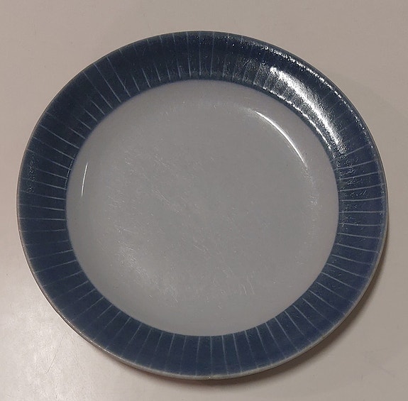 Arabia Siena pullalautanen / leipälautanen 17 cm design Raija Uosikkinen