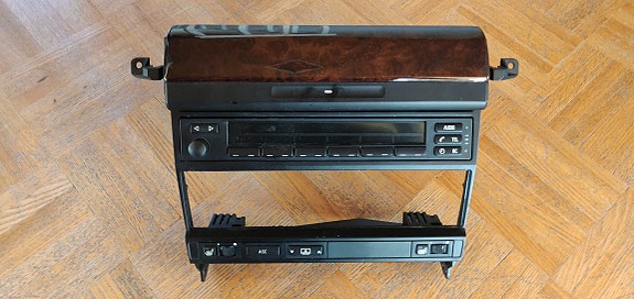 Bmw e38 radio/ajotietokone, kasettisoitin + runko