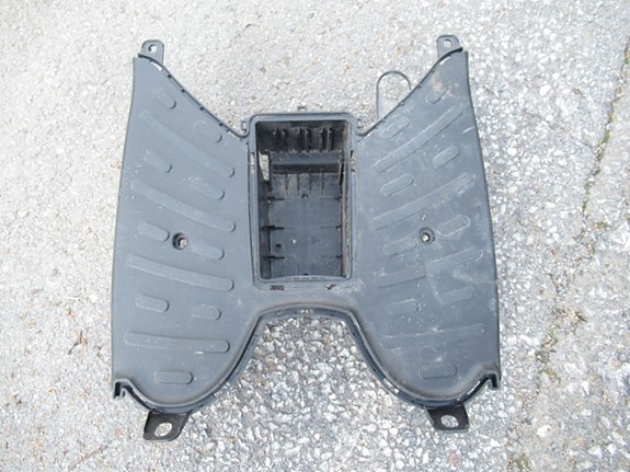 Peugeot Kisbee Astinlautakate