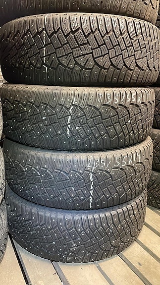 235/55R19 105T Continental IceContact 2 Käytetty nastarengas 5-6mm DOT-17 ja -18